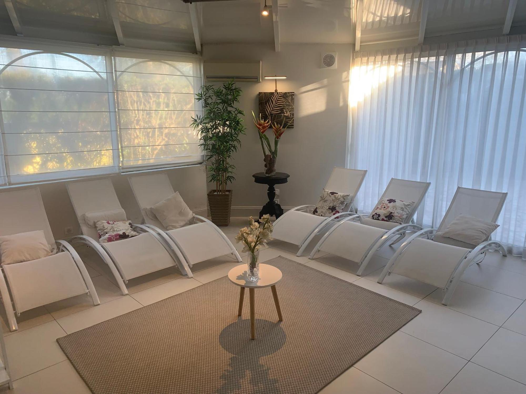 Les Criquets Hotel & Spa Blanquefort  Luaran gambar