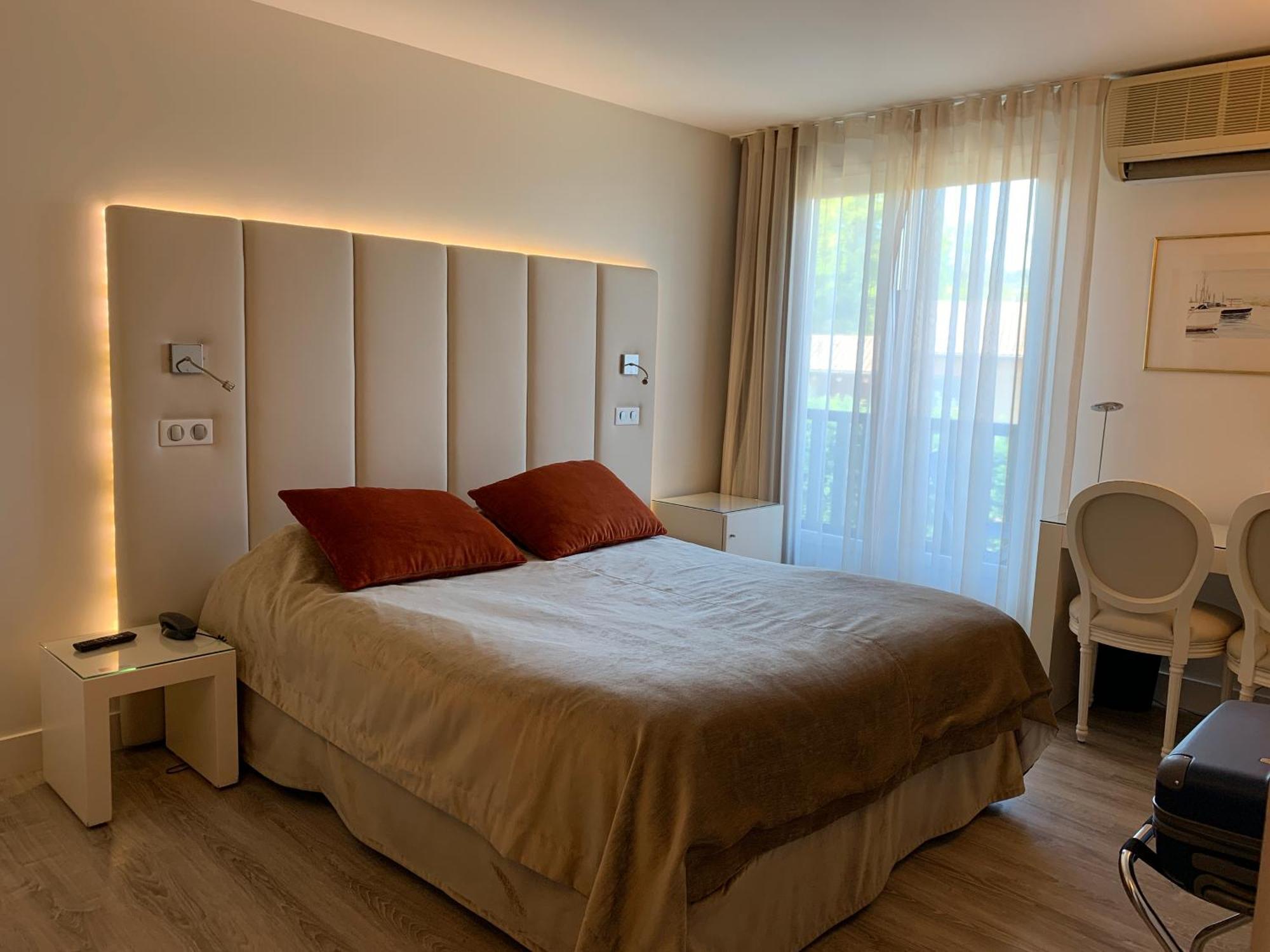 Les Criquets Hotel & Spa Blanquefort  Luaran gambar