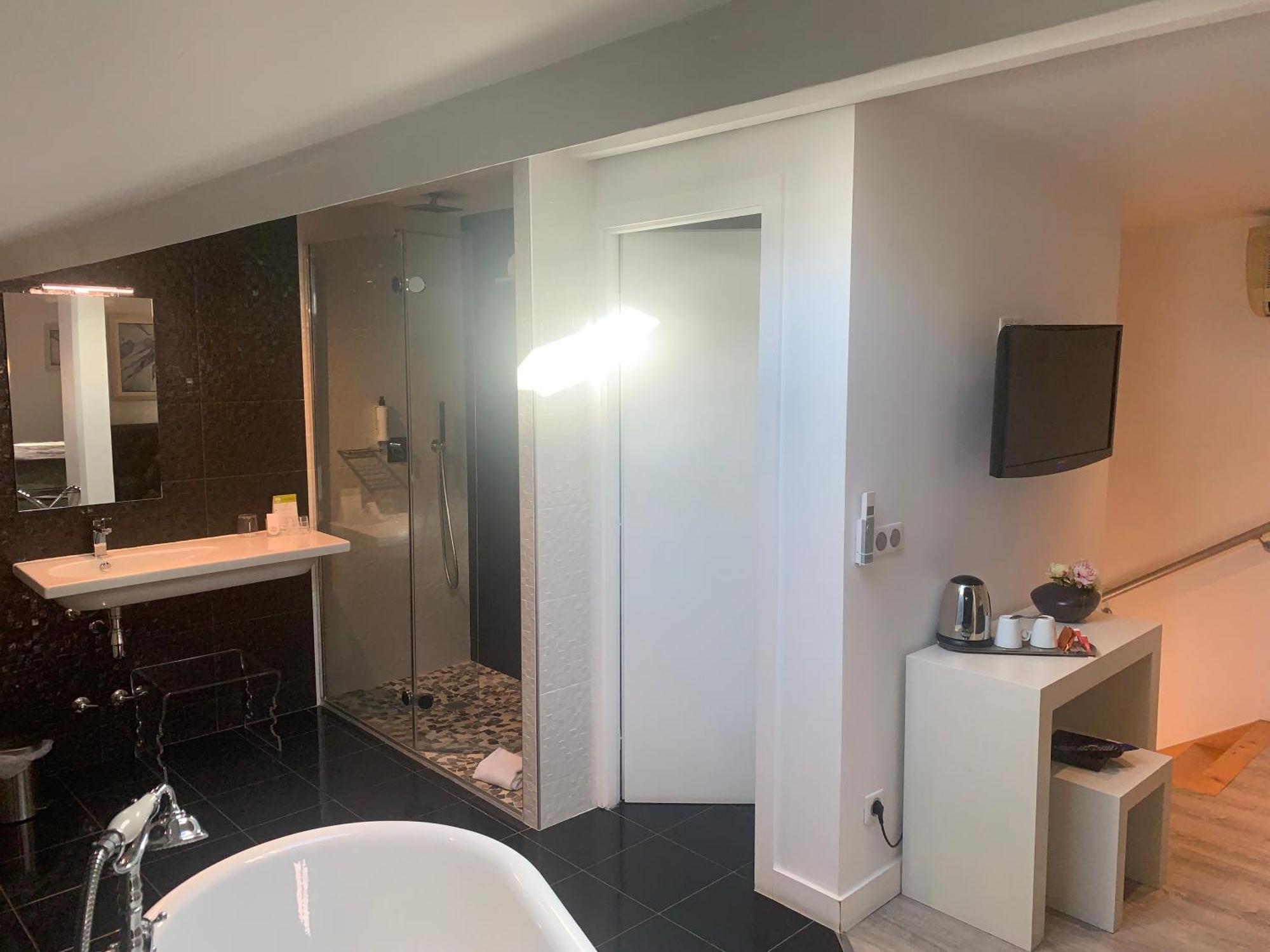 Les Criquets Hotel & Spa Blanquefort  Luaran gambar