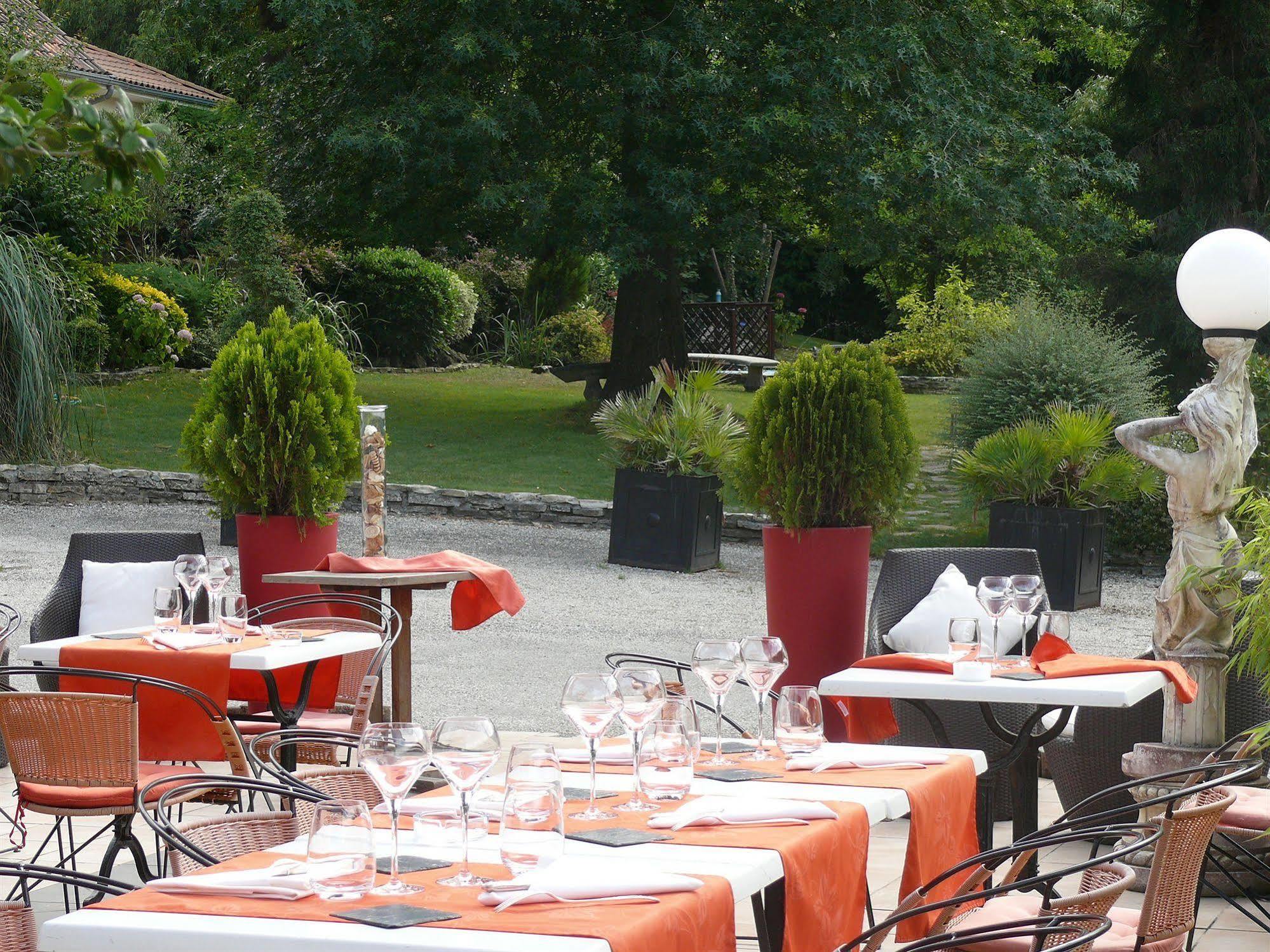 Les Criquets Hotel & Spa Blanquefort  Luaran gambar